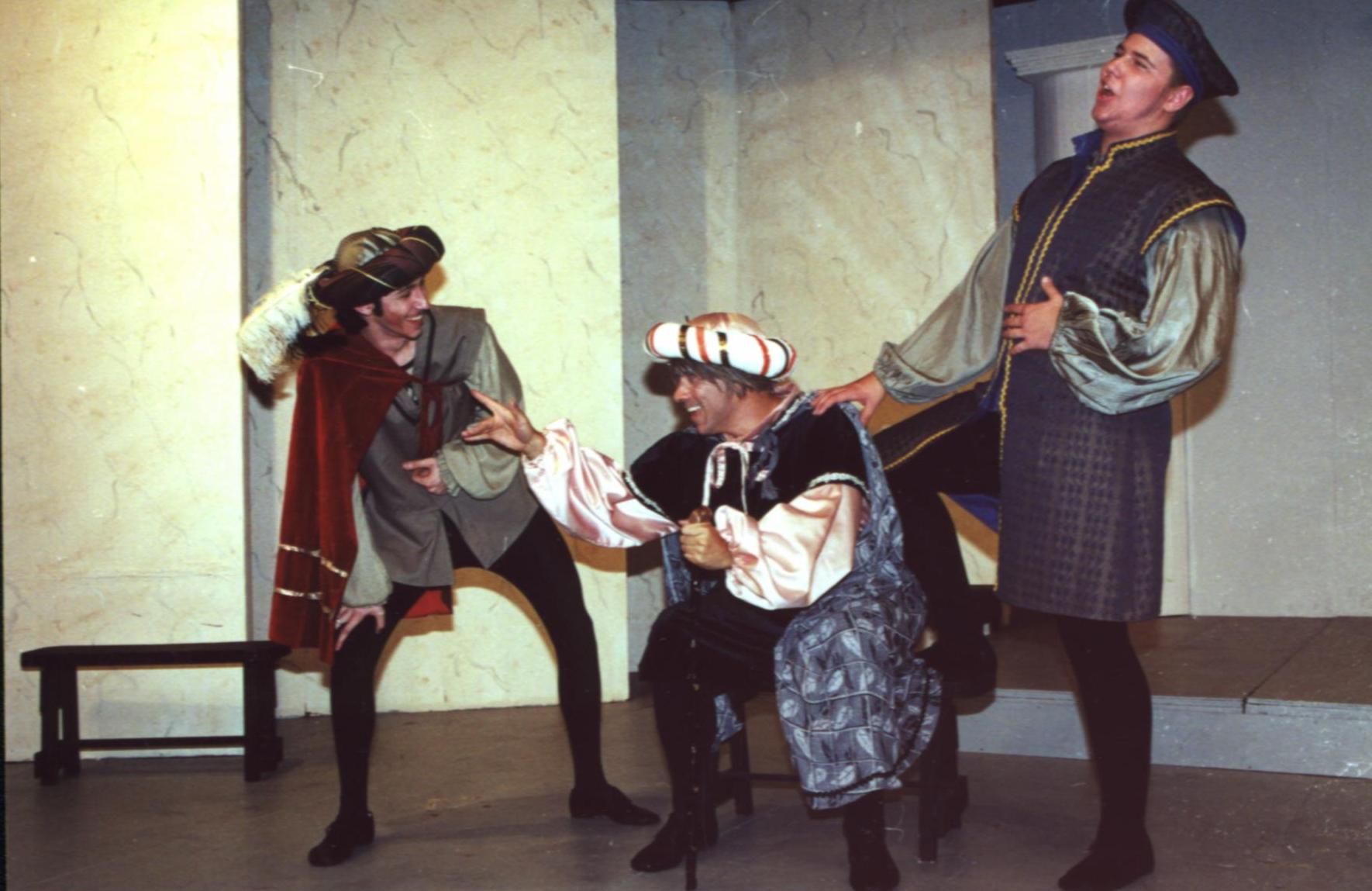 RoachCastellaniTomRowland.JPG (169001 bytes)